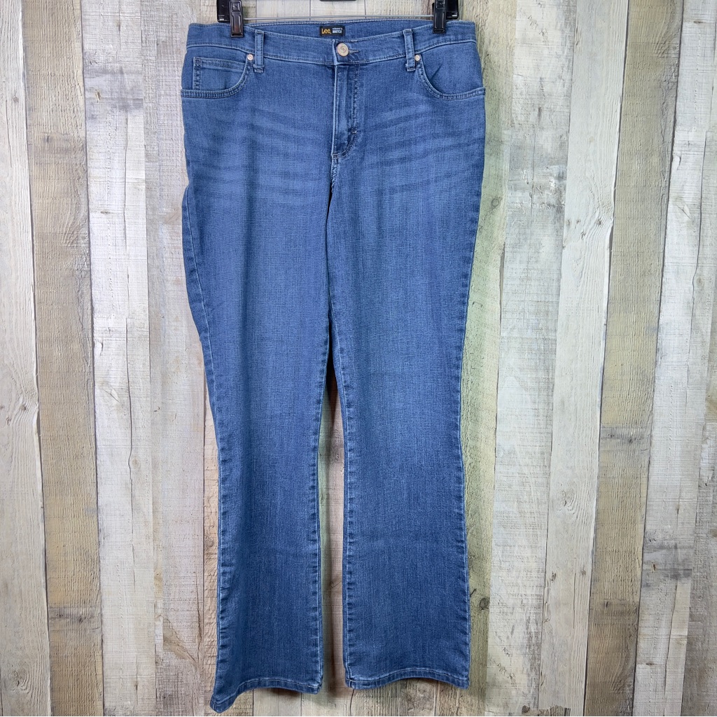 Lee Relaxed Fit Bootcut Size 10 Medium Blue Denim Jeans 5 Pockets